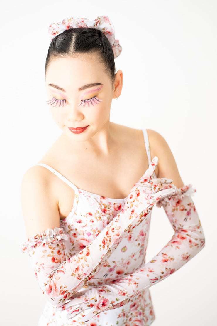 NUTCRACKER 23 ROUGE MESH SCRUNCHIE